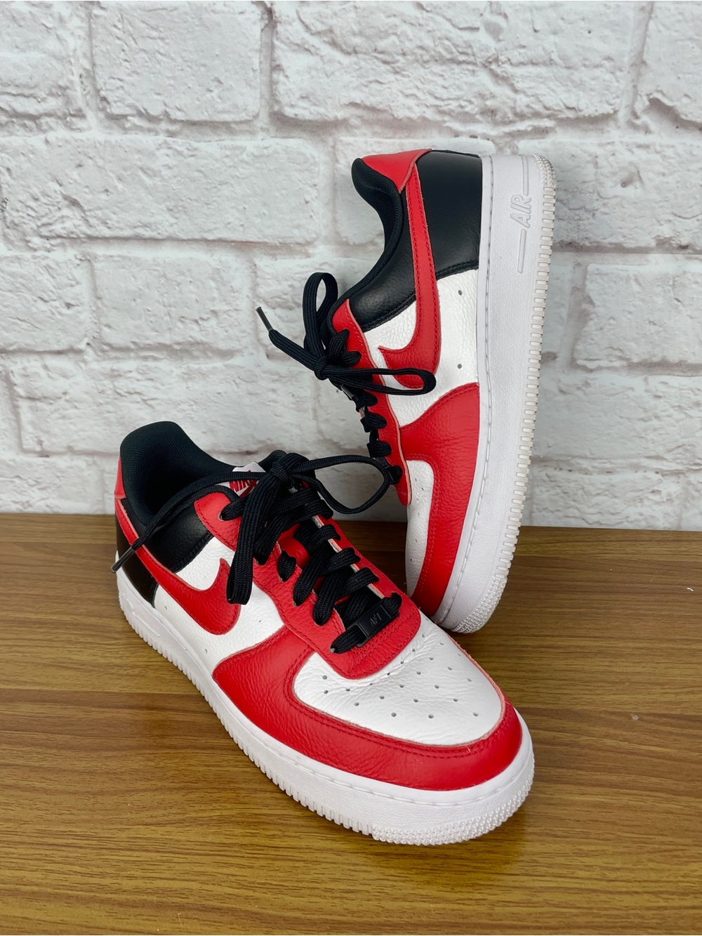 Nike Air Force 1 Custom Chicago Low Red & Black Sneakers Size 8